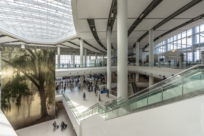 Bên trong sân bay quốc tế New Orleans