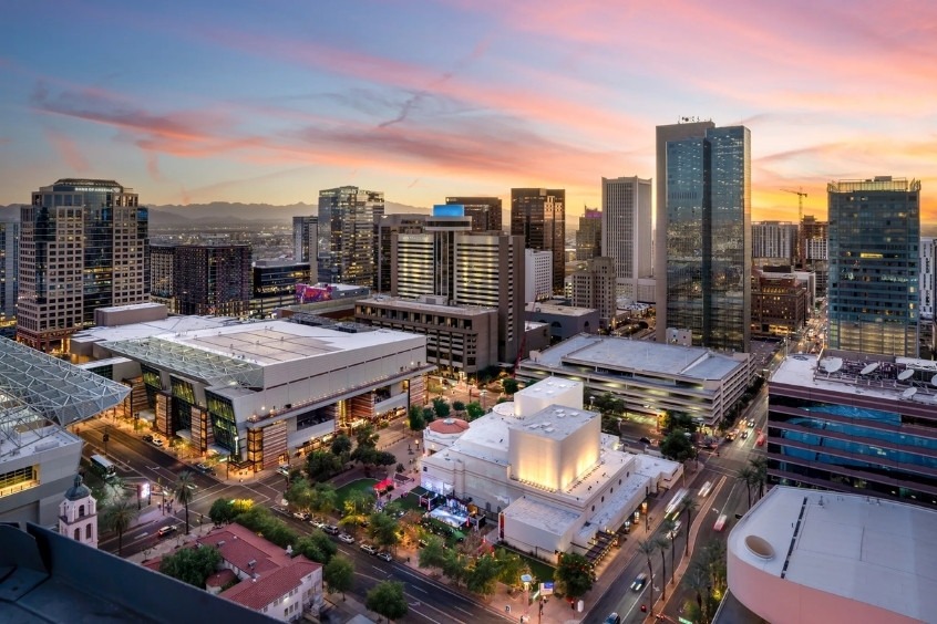 Vé máy bay từ TP. Hồ Chí Minh đi Phoenix - Tham quan Khu phức hợp Symphony Hall sang trọng và hiện đại