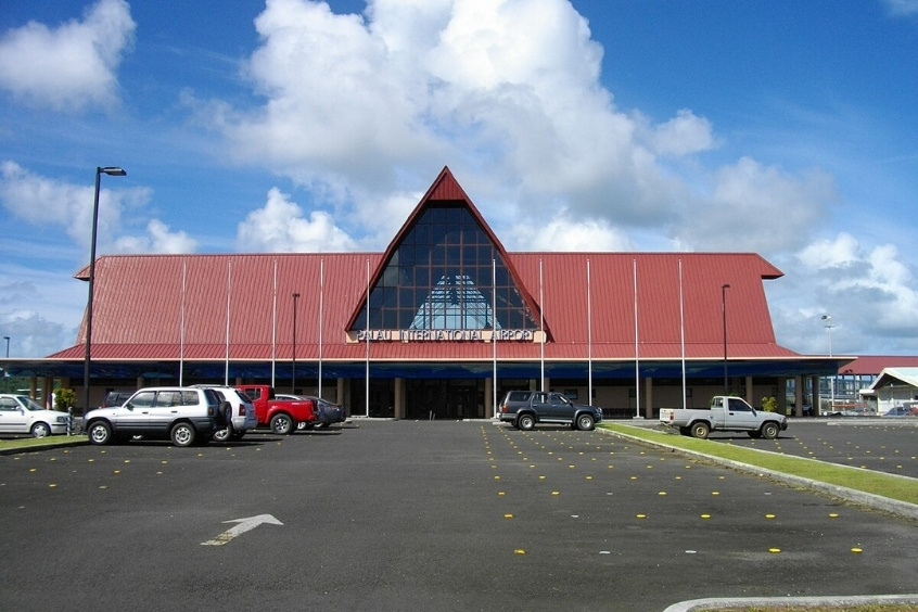 Sân bay quốc tế Roman Tmetuchl là sân bay chính của Palau