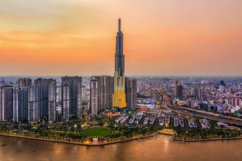 Vé máy bay từ Luang Prabang đi TP. Hồ Chí Minh - Landmark 81 là tòa nhà cao nhất Việt Nam (Nguồn: Internet)