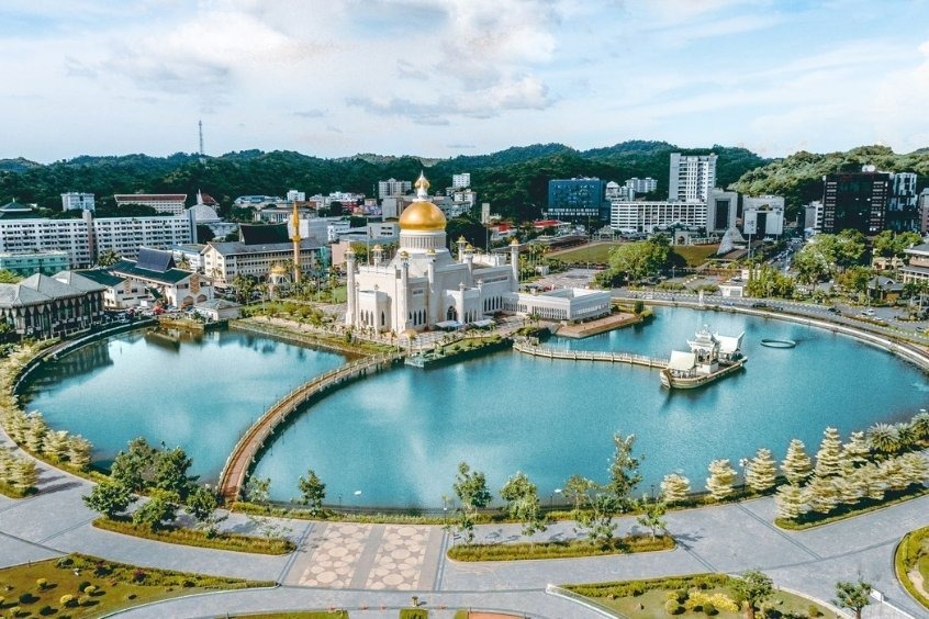 Vé máy bay từ TP. Hồ Chí Minh đi Brunei - Nhà thờ Hồi giáo Sultan Omar Ali Saifuddin địa danh nổi tiếng 