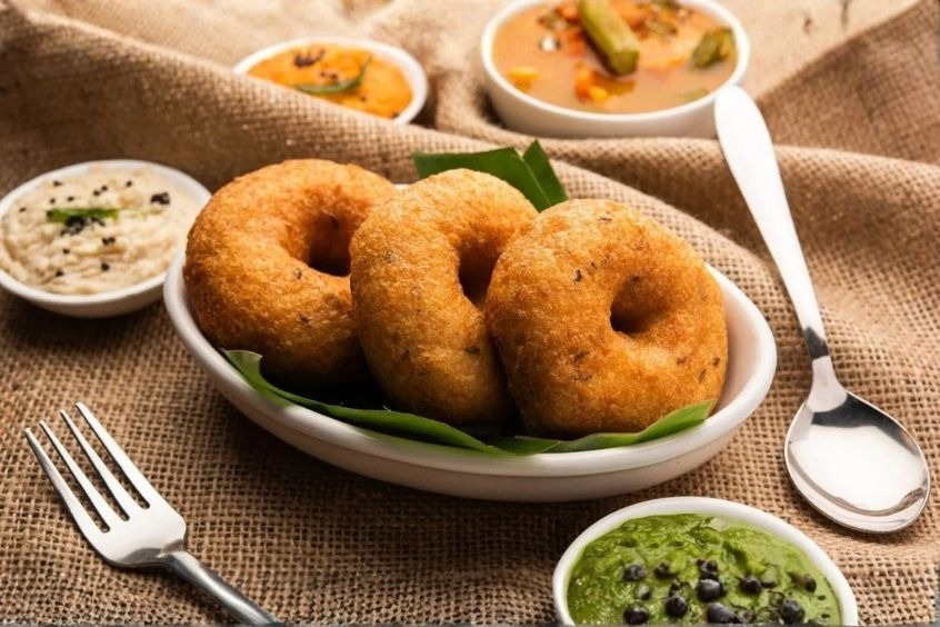 Vada - Món ăn vặt nổi tiếng của Nam Ấn Độ