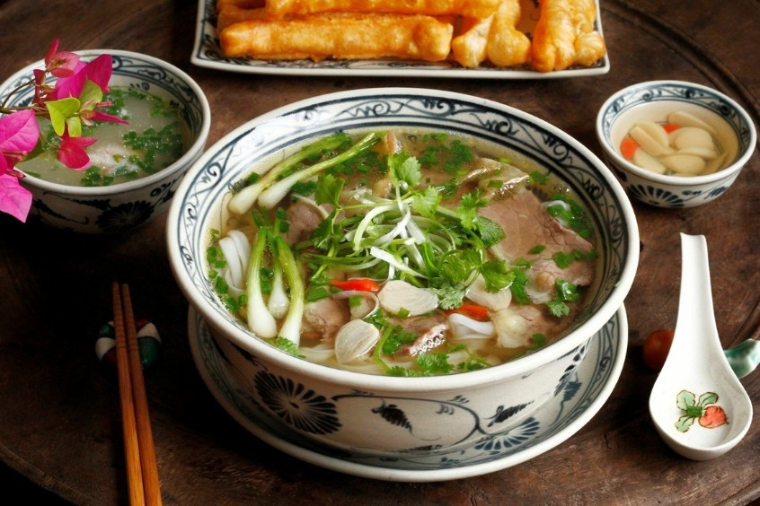 Vé máy bay từ UAE về Việt Nam