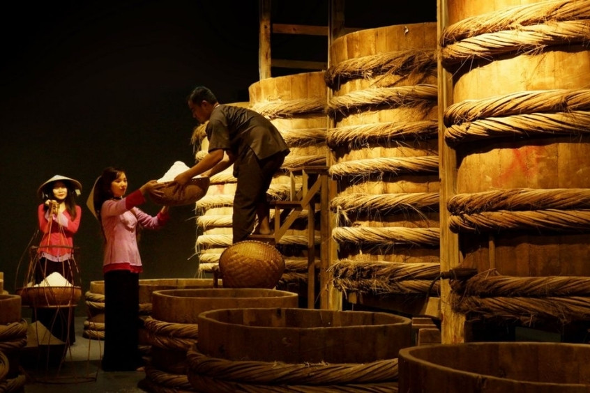 Nhà thùng nước mắm Phú Quốc nét văn hóa ẩm thực đặc sắc với hương vị đậm đà nổi tiếng