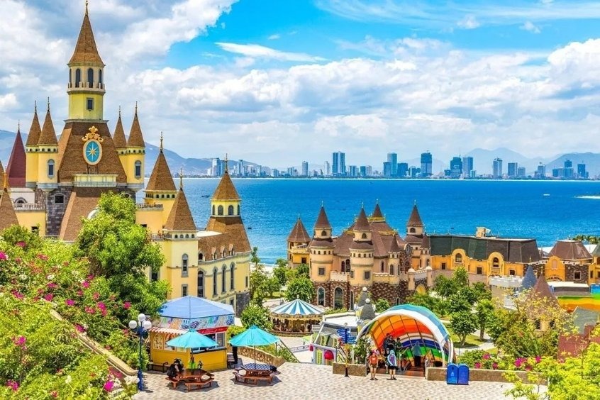 Vé máy bay từ TP. Hồ Chí Minh đi Nha Trang - VinWonders là công viên giải trí hấp dẫn du khách khi đến thành phố biển