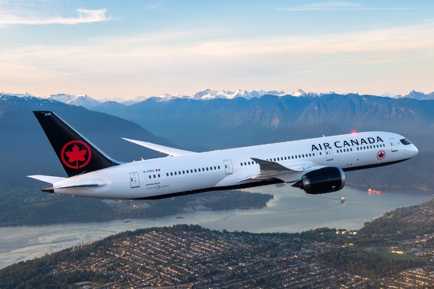 Air Canada - Hãng hàng không khai thác chuyến bay từ Canada về Viêt Nam