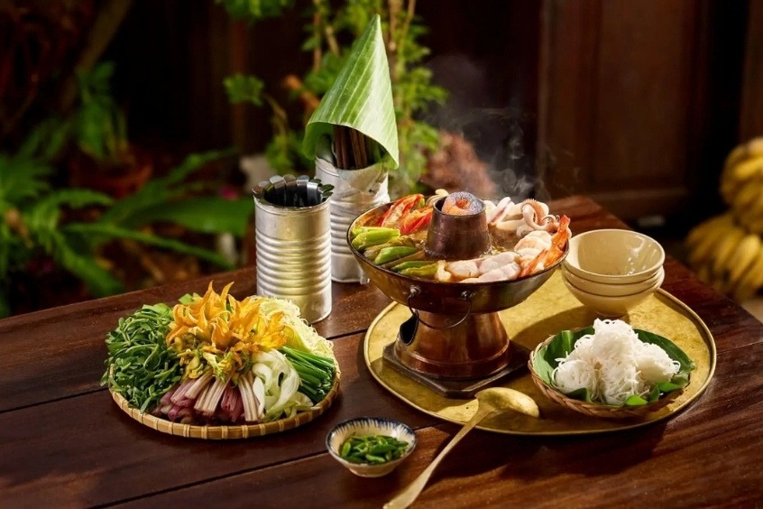 Vé máy bay từ Pháp về Việt Nam