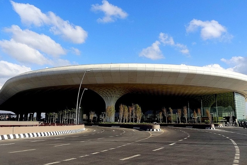 Lối vào sân bay Quốc tế Chhatrapati Shivaji - Mumbai