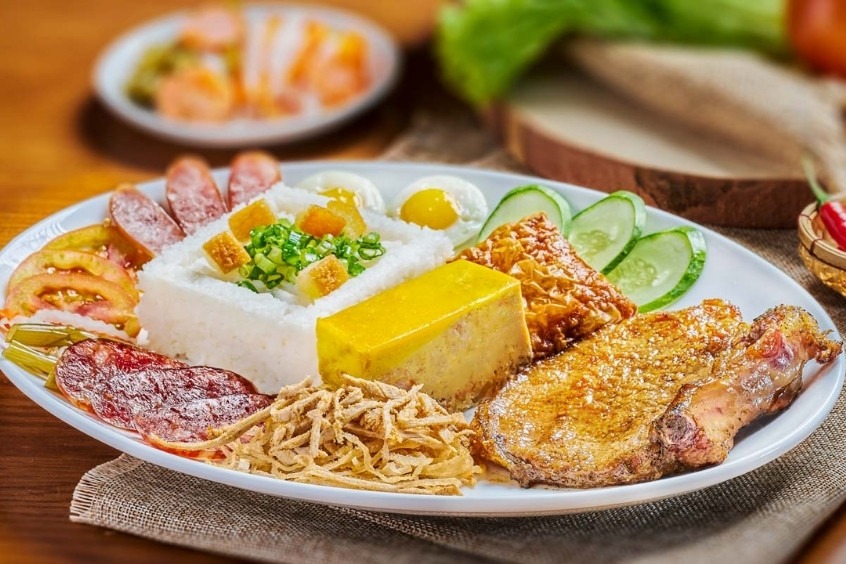 Du khách nhất định phải thưởng thức món cơm tấm trong chuyến du lịch Việt Nam