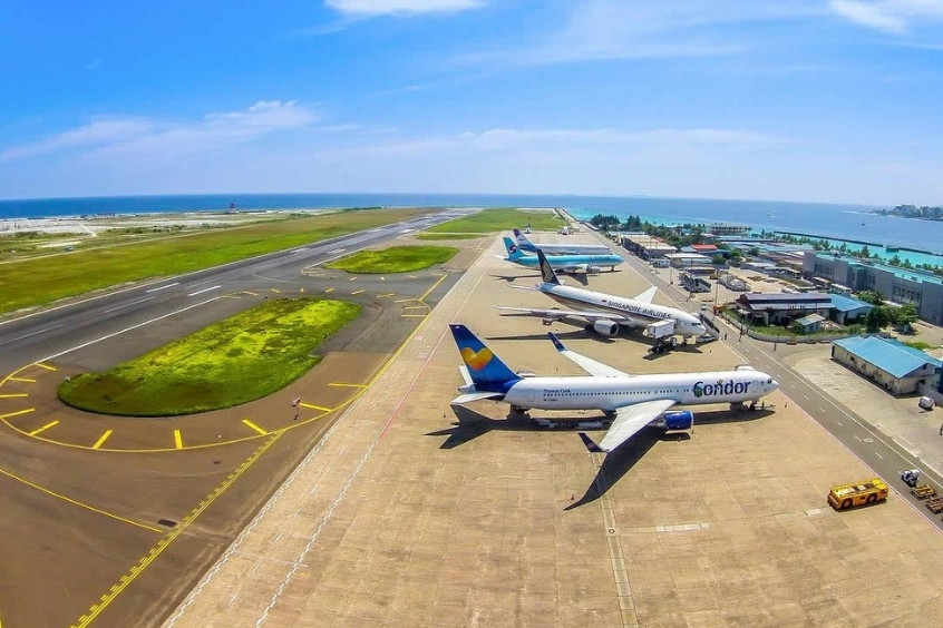 Sân bay quốc tế Velana là sân bay quốc tế chính ở Maldives
