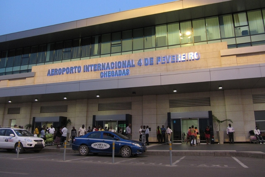 Vé máy bay đi Angola