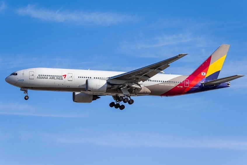 Asiana Airlines - Hãng hàng không khai thác chuyến bay đi Mông Cổ