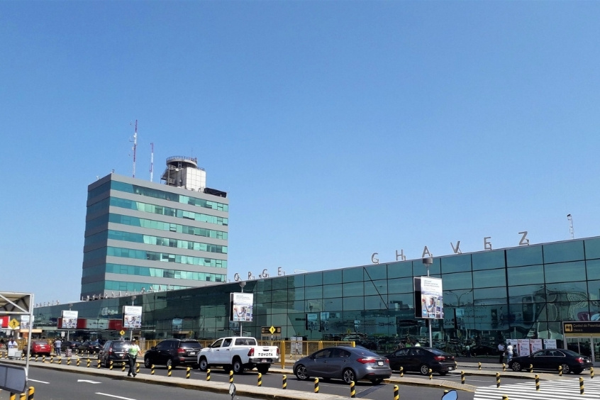 Sân bay Quốc tế Jorge Chávez là sân bay chính của Peru