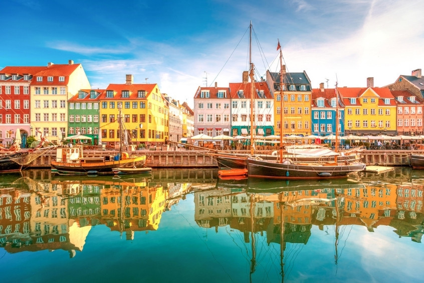  Copenhagen là thủ đô và thành phố lớn nhất của Đan Mạch