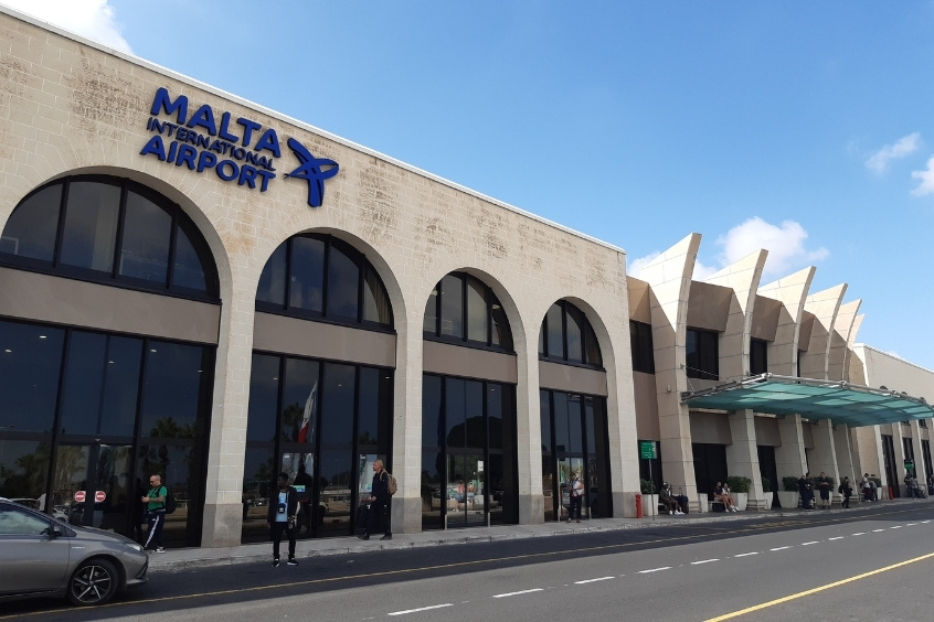 Sân bay Quốc tế Malta là sân bay duy nhất của Malta