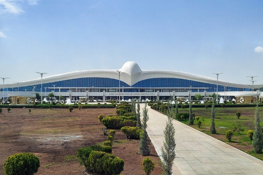 Sân bay quốc tế Ashgabatđược thiết kế tựa như hình một chú chim ưng khổng lồ