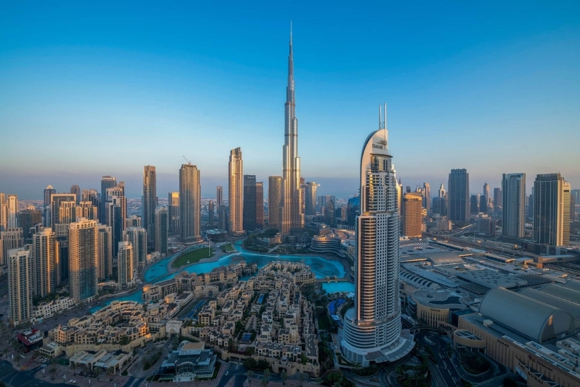  Burj Khalifa là tòa nhà chọc trời đa chức năng ở Dubai, Các Tiểu vương quốc Ả Rập Thống nhất 