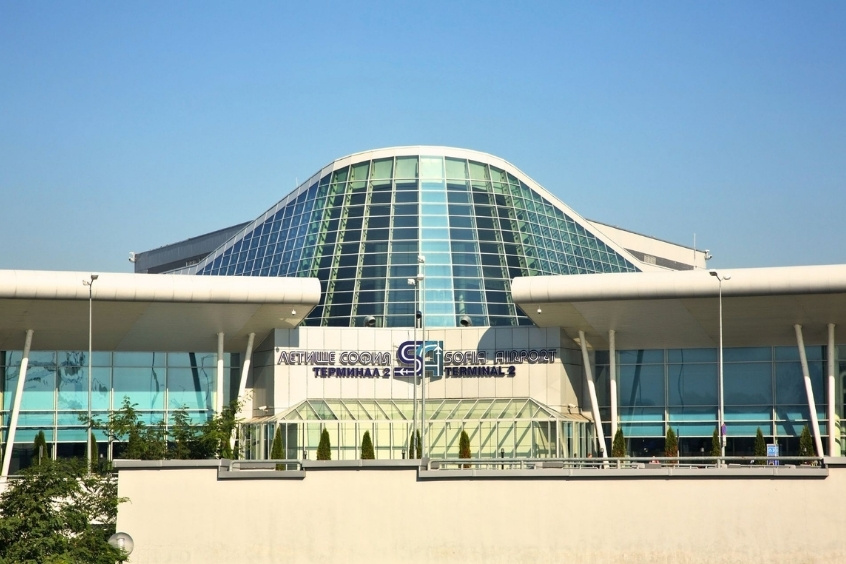 Sân bay Sofia là sân bay quốc tế chính của Bulgaria