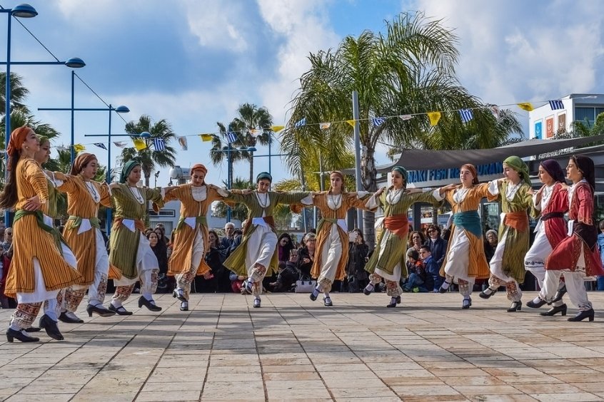 vé máy bay đi Cyprus