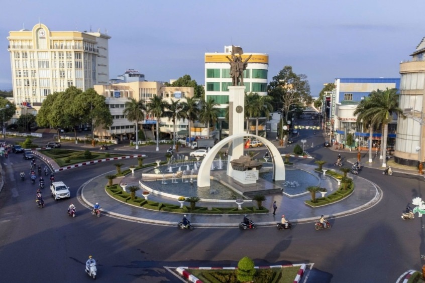 Vé máy bay từ TP. Hồ Chí Minh đi Buôn Ma Thuột - Hành trình khám phá núi rừng Tây Nguyên