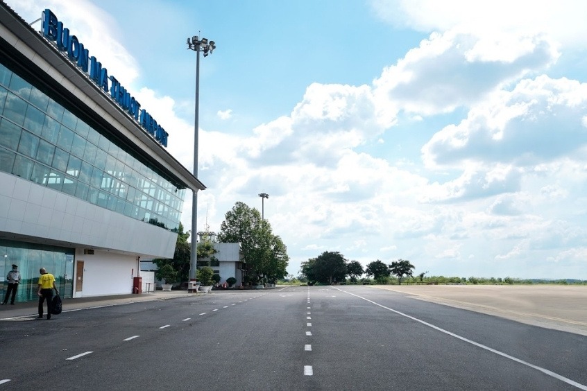 Sân bay Buôn Ma Thuột là cảng hàng không quan trọng của khu vực miền Trung và Tây Nguyên
