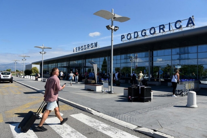 Vé máy bay đi Montenegro