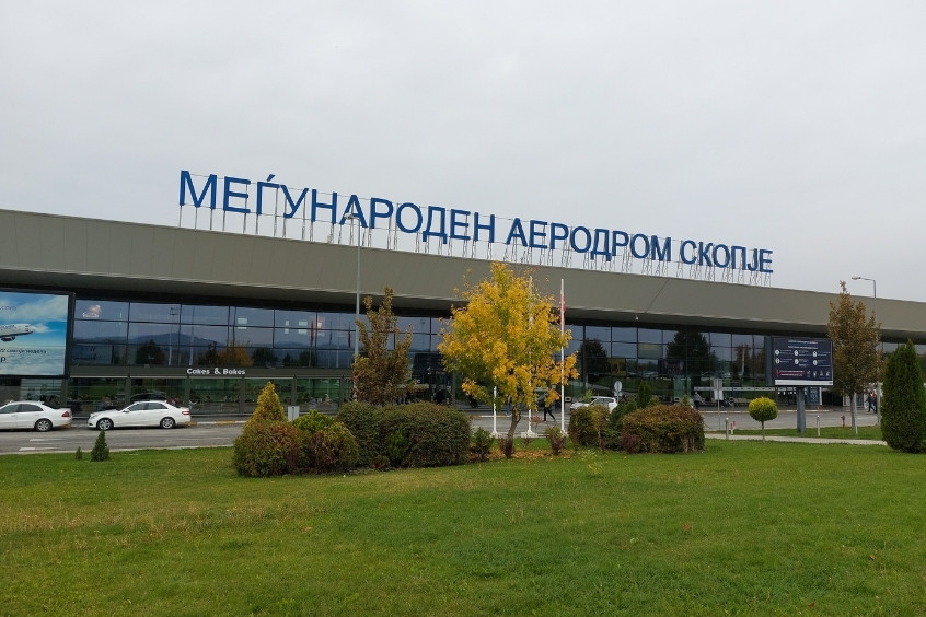 Sân bay Quốc tế Skopje  là cửa ngõ quốc tế quan trọng, kết nối Bắc Macedonia với các điểm đến khác trên thế giới