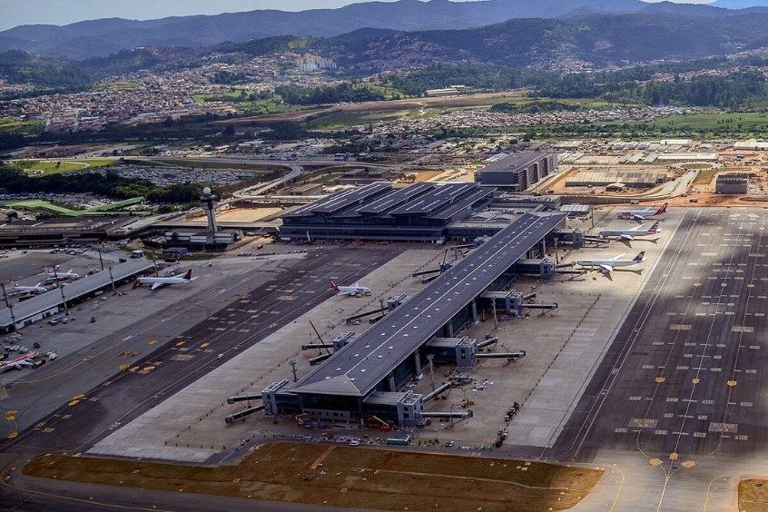 Sân bay quốc tế São Paulo/Guarulhos là sân bay quốc tế nằm ở đô thị Guarulhos, bang São Paulo, Brazil
