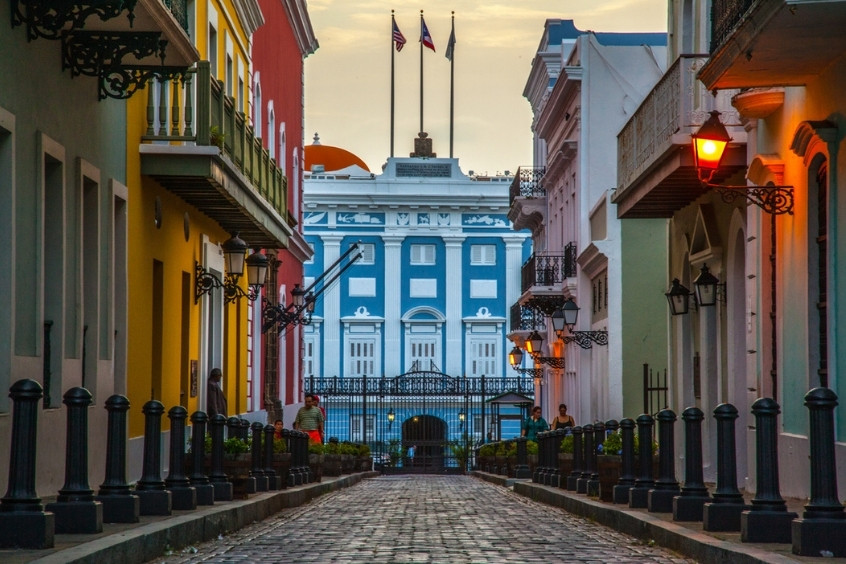  Old San Juan là khu phố lịch sử của San Juan, thủ phủ Puerto Rico