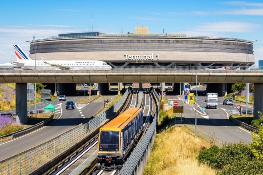 Vé máy bay đi Paris