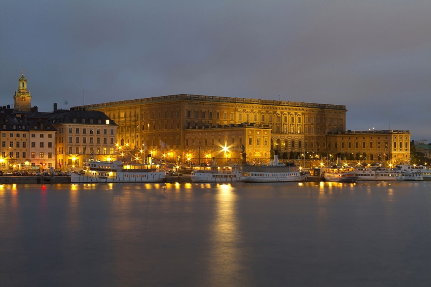 Tòa lâu đài hoàng gia tuyệt đẹp – The Royal Palace, trái tim của Stockholm