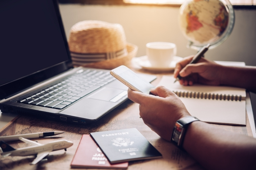 Bay vào thời điểm hợp lý vé máy bay đi Madrid giá rẻ