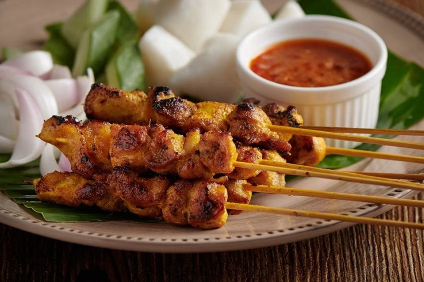 Satay - Món thịt xiên nướng nổi tiếng của Malaysia