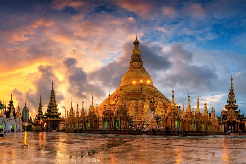 Vé máy bay từ Hà Nội đi Yangon - Chùa Shwedagon một ngôi chùa Phật giáo linh thiêng ở Yangon