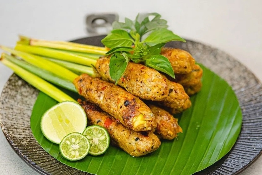 Sate Lilit - Món ăn giản dị nhưng chứa đựng sự khéo léo trong cách chế biến 