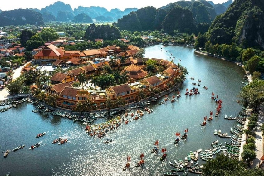 Vé máy bay từ Nga về Việt Nam