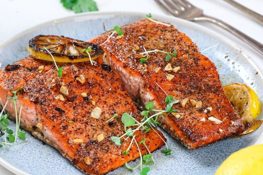 Du khách đến Anchorage nhất định phải thưởng thức món cá hồi Alaska Salmon