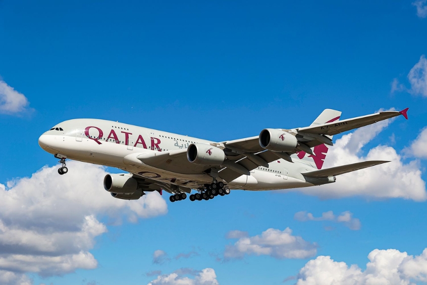 Qatar Airways: Bay từ Washington đến Hà Nội với điểm dừng tại Doha, tận hưởng dịch vụ cao cấp và đẳng cấp.