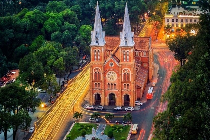 Vé máy bay từ Đài Bắc đi TP. Hồ Chí Minh - Nhà thờ Đức Bà công trình kiến trúc nổi tiếng ở Thành phố Hồ Chí Minh
