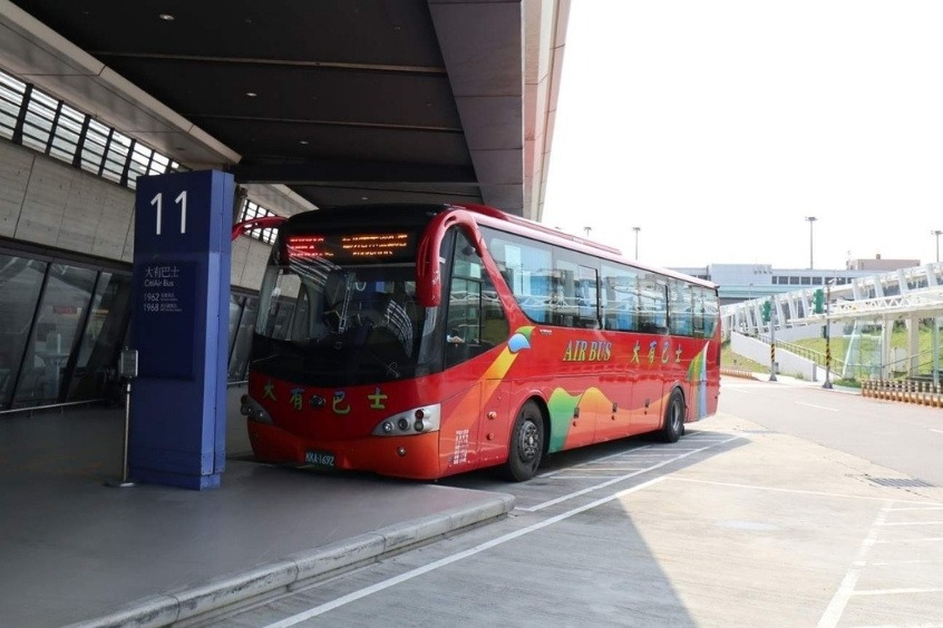 Xe buýt công cộng - Phương án tiết kiệm nhất, phù hợp cho những ai không vội về thời gian