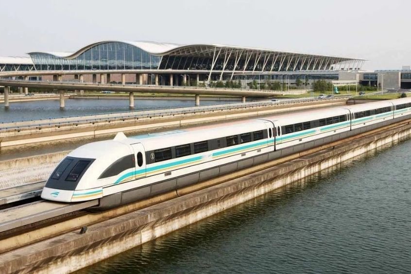 Tàu điện ngầm Metro - Tàu điện ngầm là cách di chuyển ra sân bay Thượng Hải phổ biến và tiết kiệm nhất