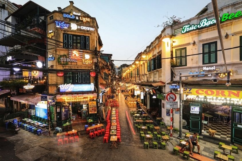 Phố cổ Hà Nội - Thiên đường ẩm thực gợi nhớ nét đặc trưng của Hà Nội xưa