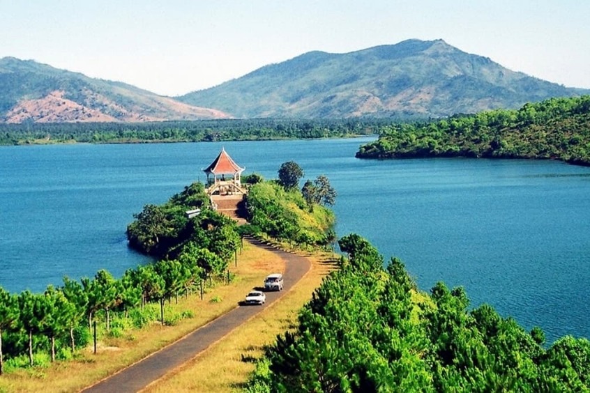 Một góc bình yên tại Biển Hồ T’Nưng