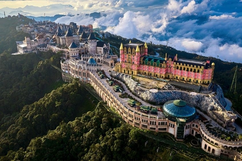 Bà Nà Hills - Nơi đây mang dáng vẻ cổ điển châu Âu giữa mây trời hùng vĩ 