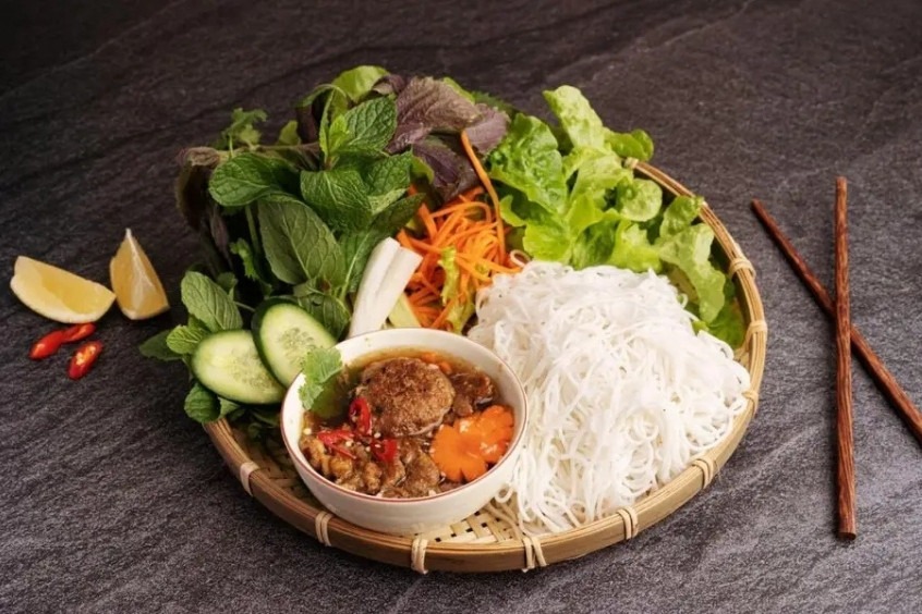 Bún chả - Món ăn đặc trưng của ẩm thực Việt Nam