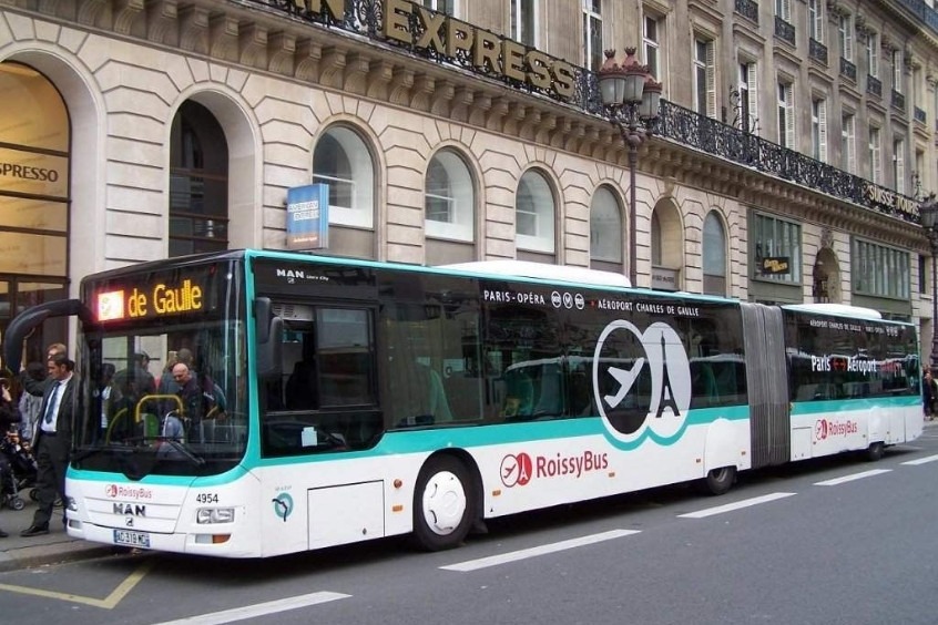 Vé máy bay từ Paris đi Hà Nội