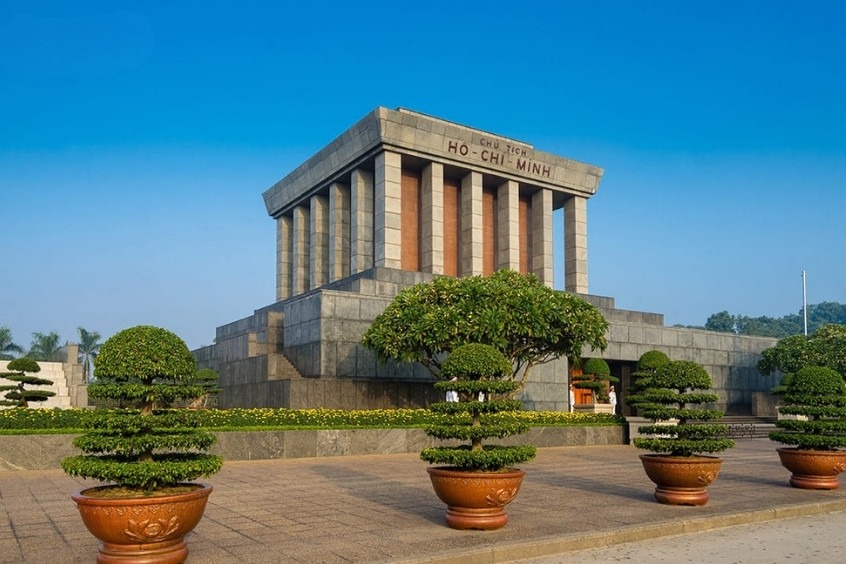 Vé máy bay từ Paris đi Hà Nội