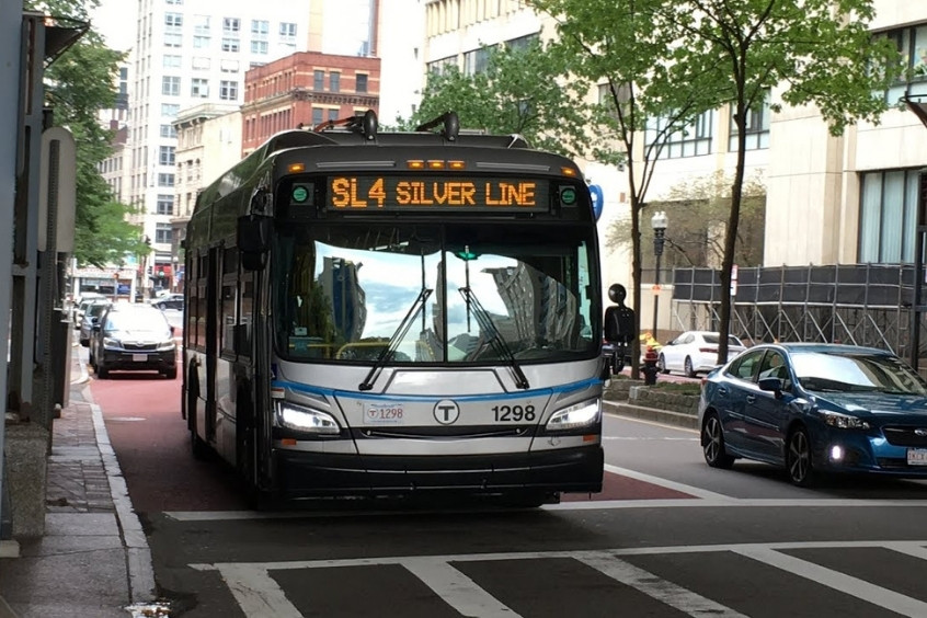 Di chuyển dễ dàng tại Boston với tuyến Silver Line Bus hiện đại