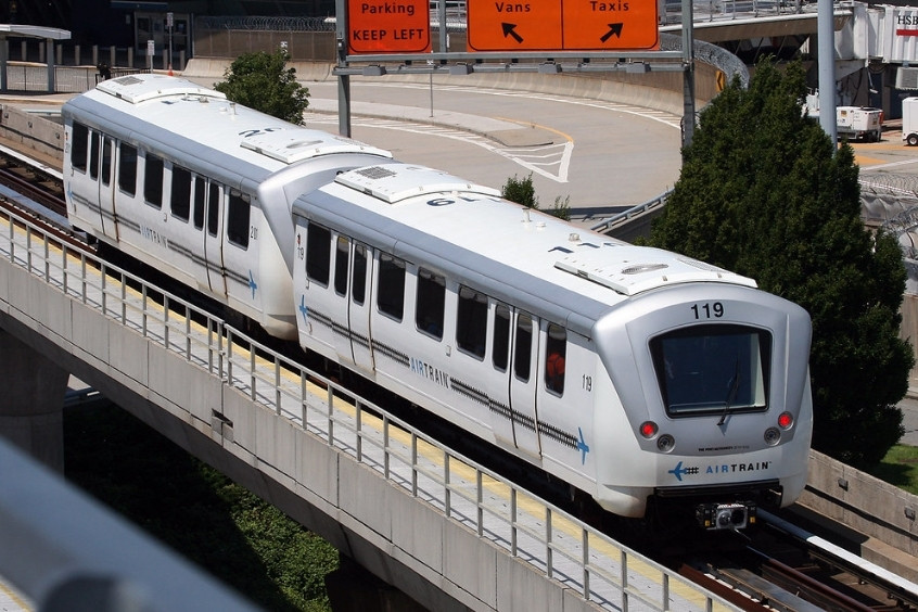 Hệ thống AirTrain và Metro New York, phương tiện di chuyển công cộng phổ biến dành cho du khách