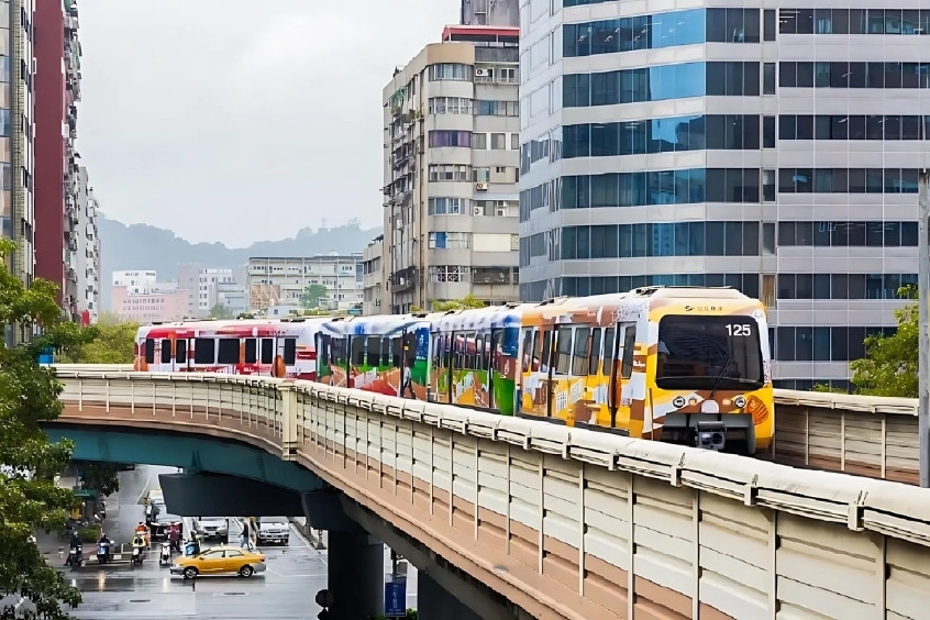Tàu điện cao tốc MRT là lựa chọn nhanh nhất để di chuyển từ sân bay về trung tâm thành phố